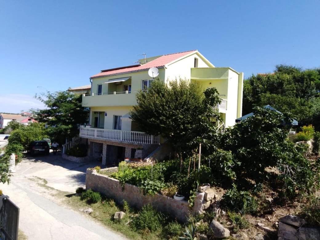 Apartments Miocic Razanac Bagian luar foto